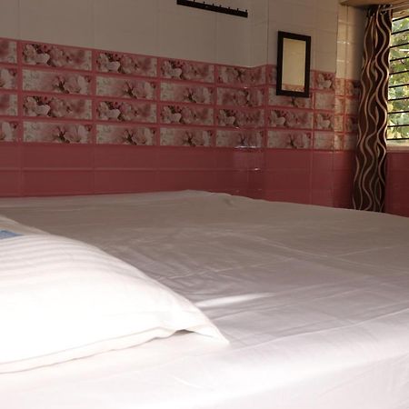 Annaiyin Hotel King Palace Велангани Екстериор снимка