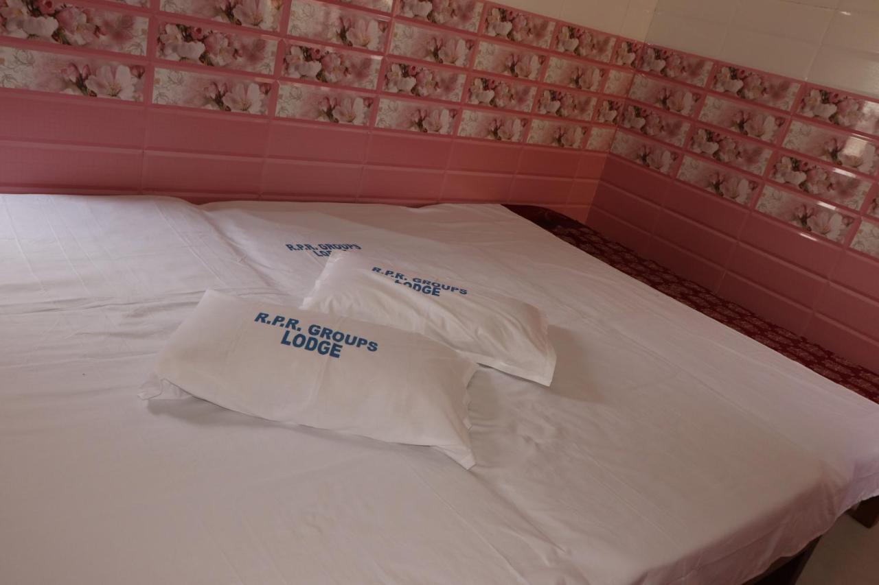 Annaiyin Hotel King Palace Велангани Екстериор снимка